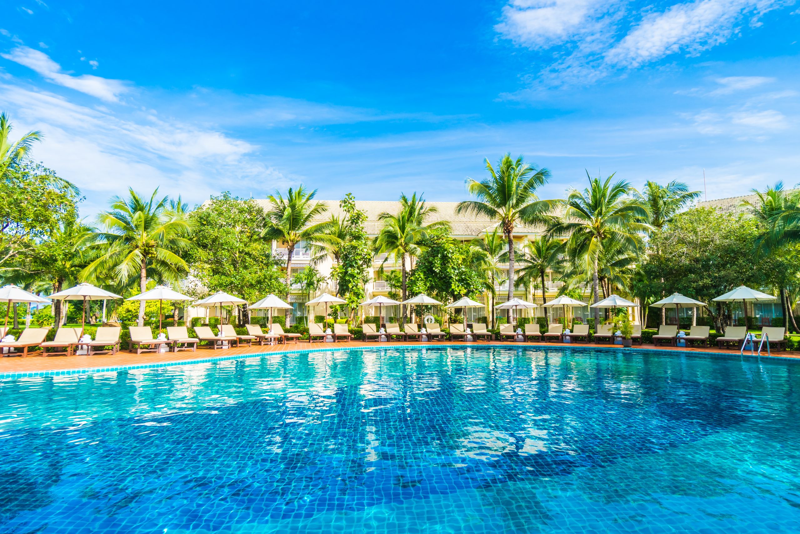 cheapest way to build a pool in Florida