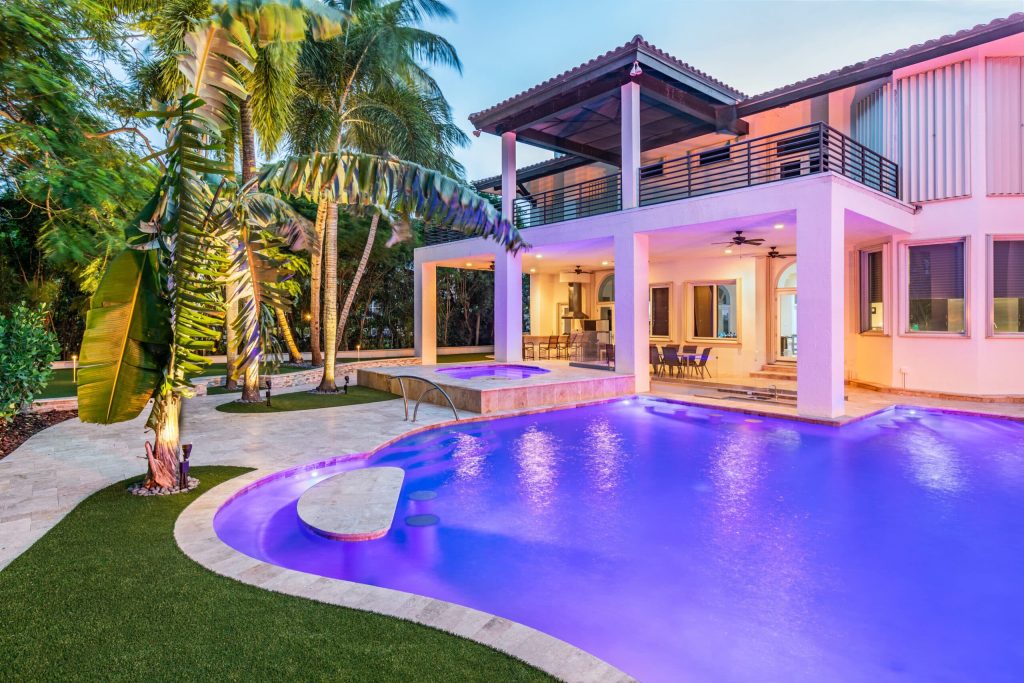 swimming pool builders in boca raton